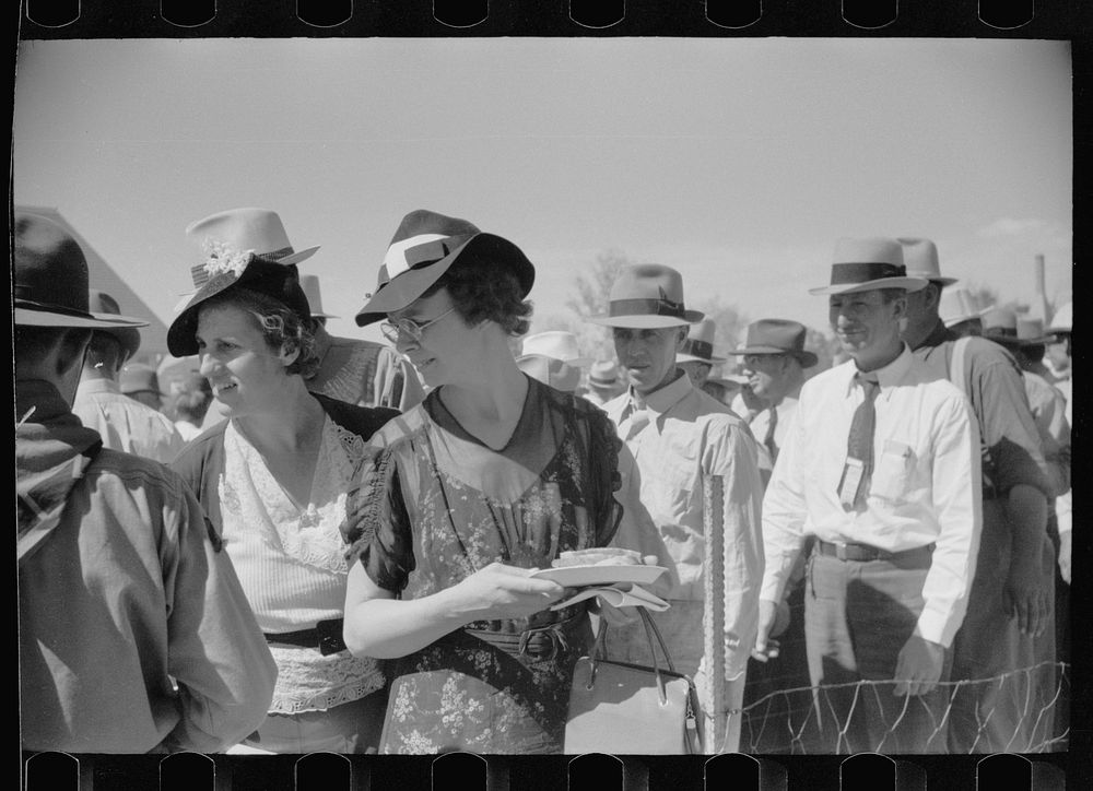 Free lunch counter at farmers field day, U.S. Dry Land Experiment Station, Akron, Colorado. Sourced from the Library of…