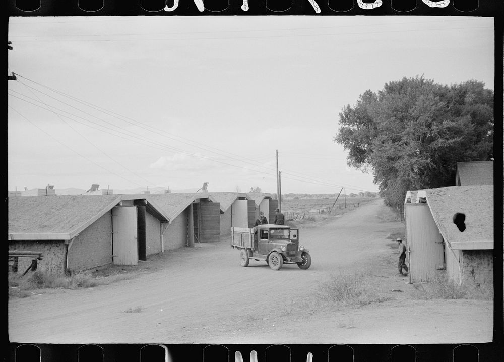 [Untitled photo, possibly related to: Potato storage cellars, Monte Vista, Colorado]. Sourced from the Library of Congress.