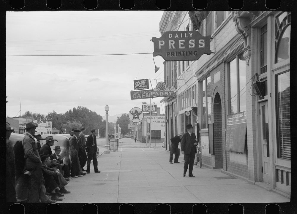 Watching World Series scoreboard, Montrose, Colorado. Sourced from the Library of Congress.