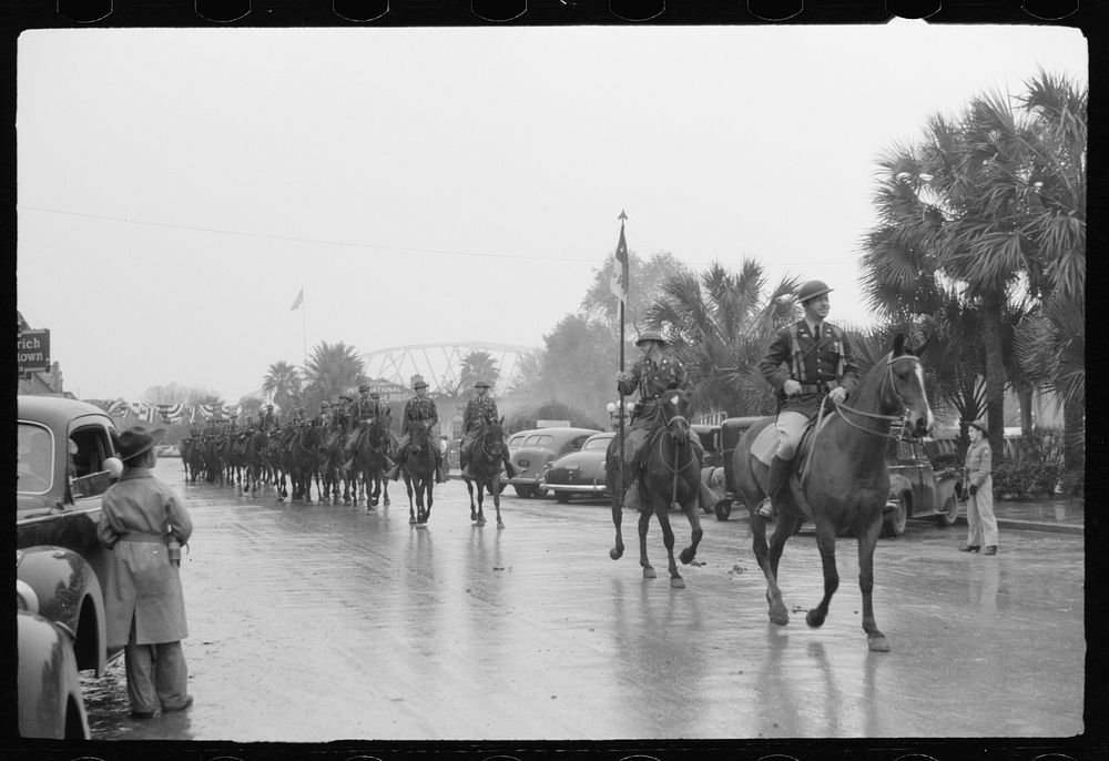 [Untitled photo, possibly related to: Mexican general and American commanding officer at Brownsville, Texas review American…