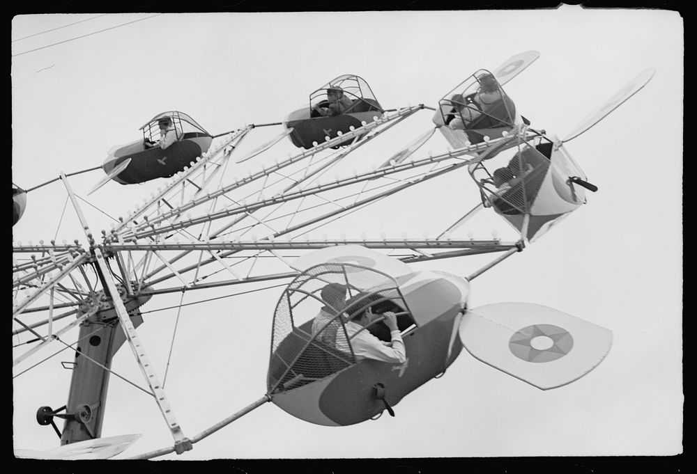 Brownsville, Texas. Carnival ride. Sourced from the Library of Congress.