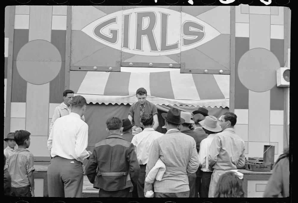 [Untitled photo, possibly related to: Ticket sellers, carnival, Brownsville, Texas]. Sourced from the Library of Congress.