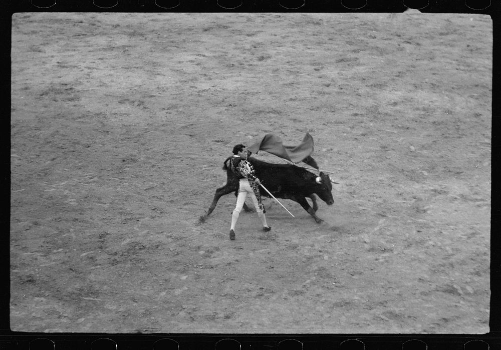 Capework during a bullfight, Matamoros, Mexico. Sourced from the Library of Congress.