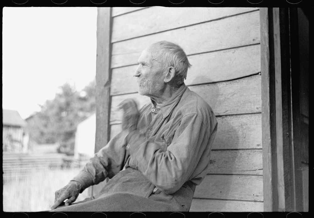 [Untitled photo, possibly related to: Old settler whose property has been optioned by the government, Garrett County…
