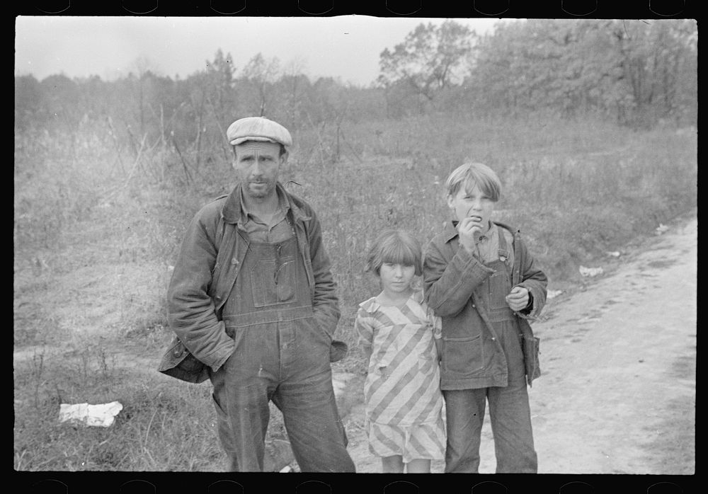 [Untitled photo, possibly related to: Home of a family of ten that has been on relief for eighteen months, Brown County…
