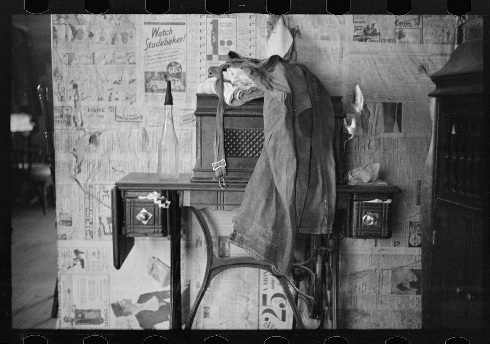 Interior of rehabilitation client's home between Chilicothe and Columbus, Ohio. Sourced from the Library of Congress.