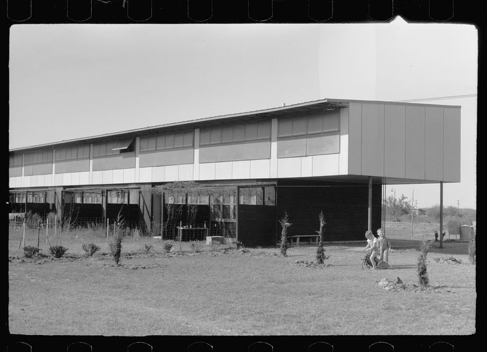 Labor homes, FSA (Farm Security Administration) camp, Sinton, Texas. Sourced from the Library of Congress.