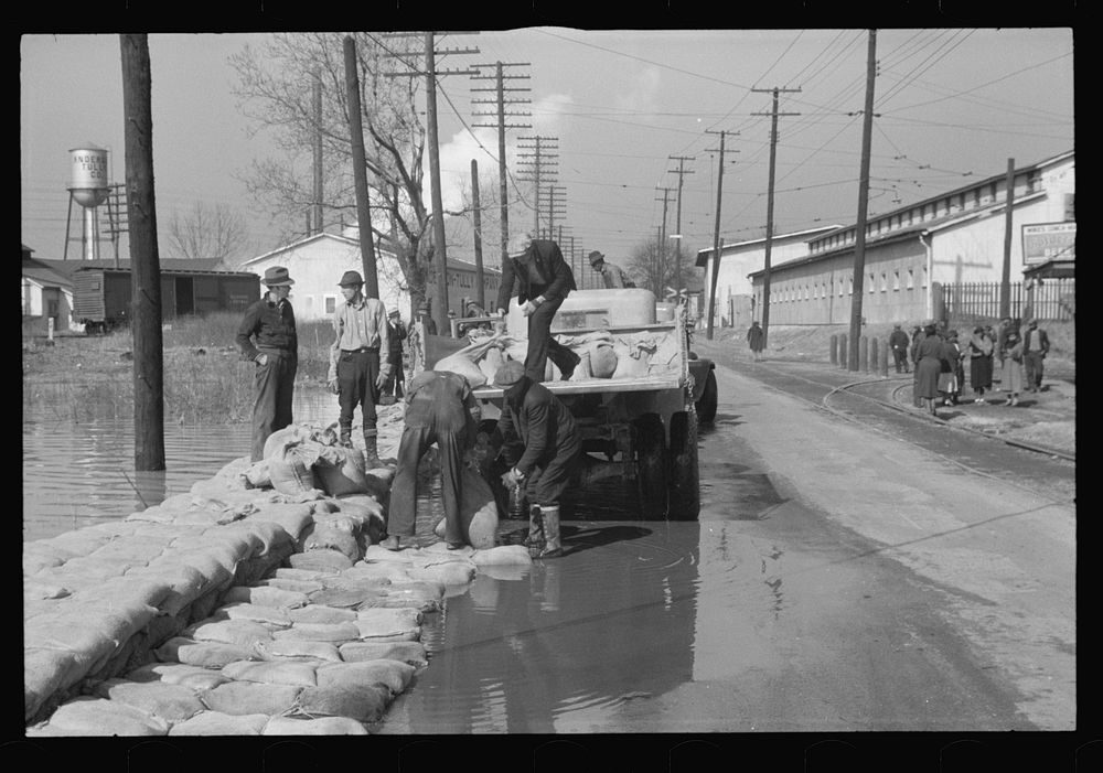 [Untitled photo, possibly related to: Workers on the levee during the flood, Memphis, Tennessee]. Sourced from the Library…