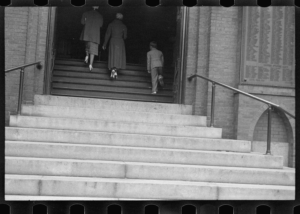 [Untitled photo, possibly related to: Going to church, Manchester, New Hampshire]. Sourced from the Library of Congress.