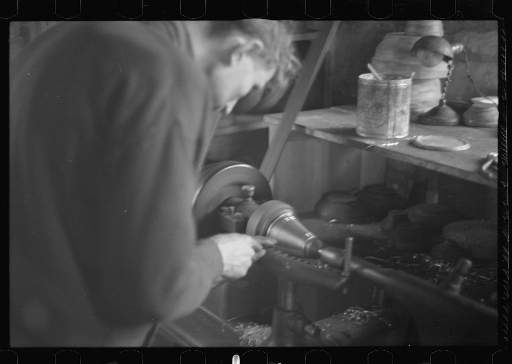 [Untitled photo, possibly related to: Craft shop at Reedsville, West Virginia]. Sourced from the Library of Congress.