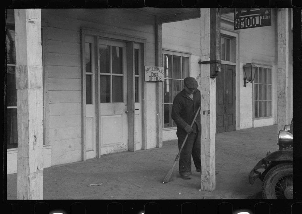 [Untitled photo, possibly related to: The forge, Reedsville, West Virginia]. Sourced from the Library of Congress.