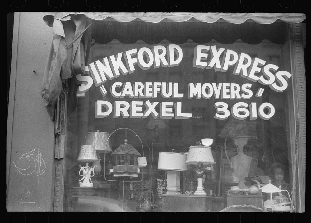 Express company and secondhand dealer, Black Belt, Chicago, Illinois. Sourced from the Library of Congress.