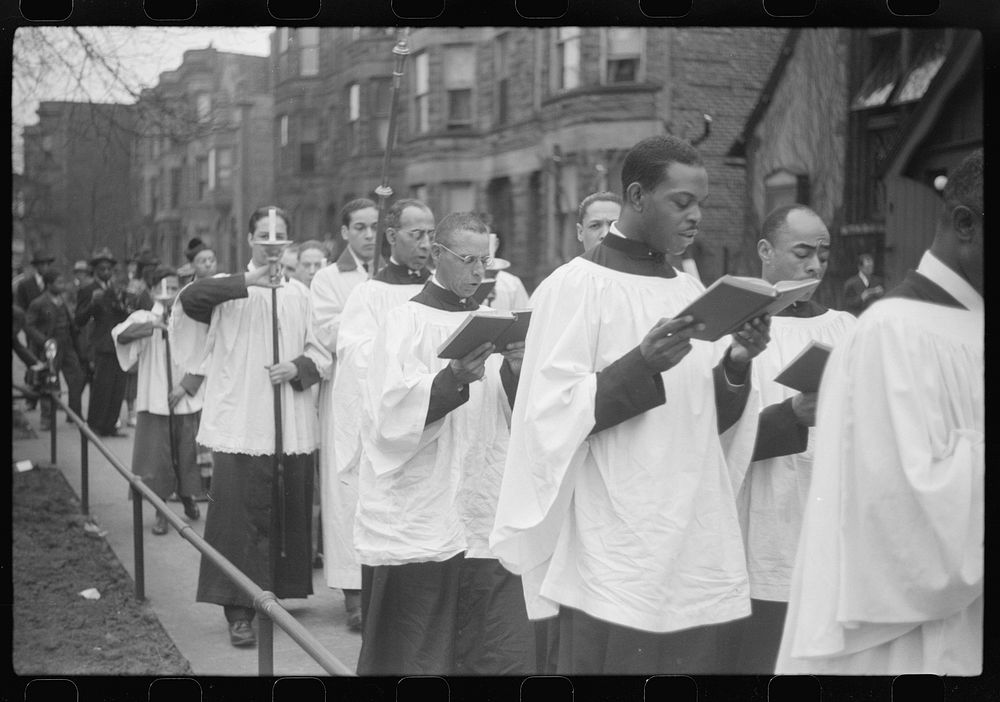 Easter procession outside of fashionable  church, Black Belt, Chicago, Illinois. Sourced from the Library of Congress.