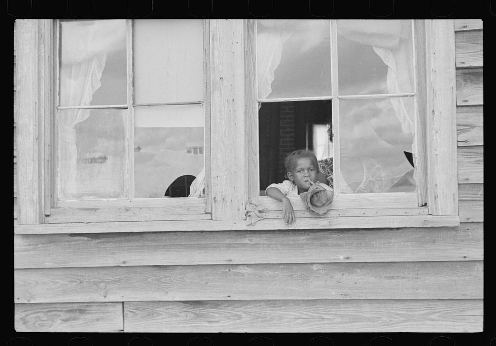 Children of sharecropper, Little Rock, Arkansas. Sourced from the Library of Congress.