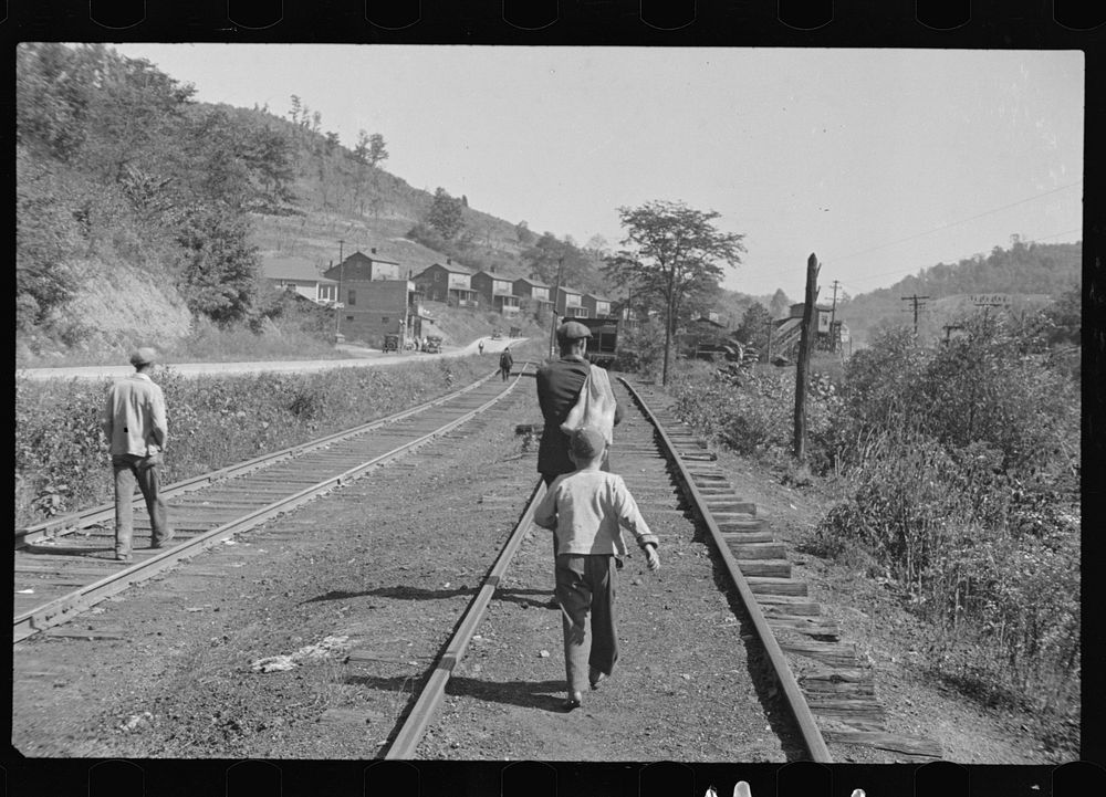 Scotts Run, West Virginia, walking into town for relief food. Sourced from the Library of Congress.