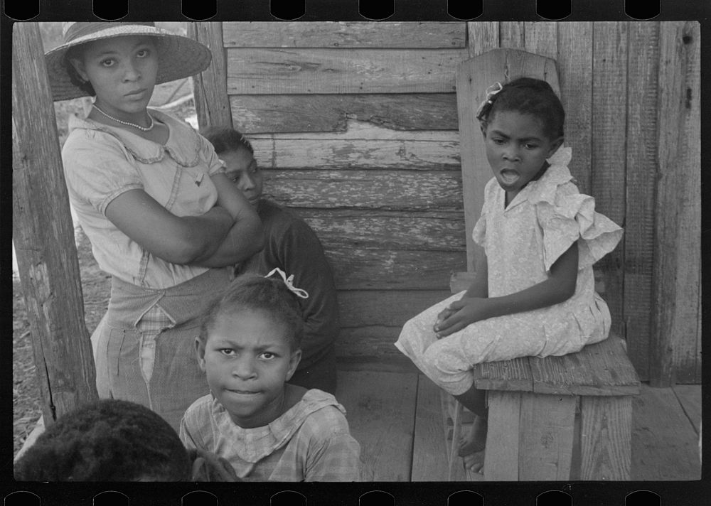 Children of unemployed trapper, Plaquemines Parish, Louisiana. Sourced from the Library of Congress.