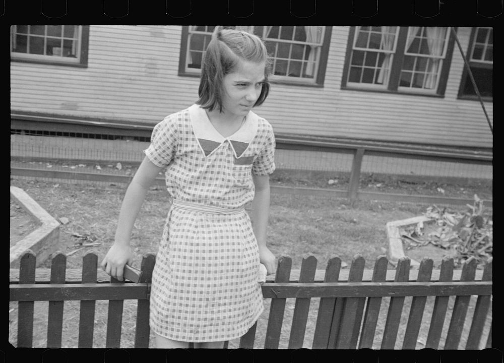 Young resident of Omar, West Virginia. Sourced from the Library of Congress.