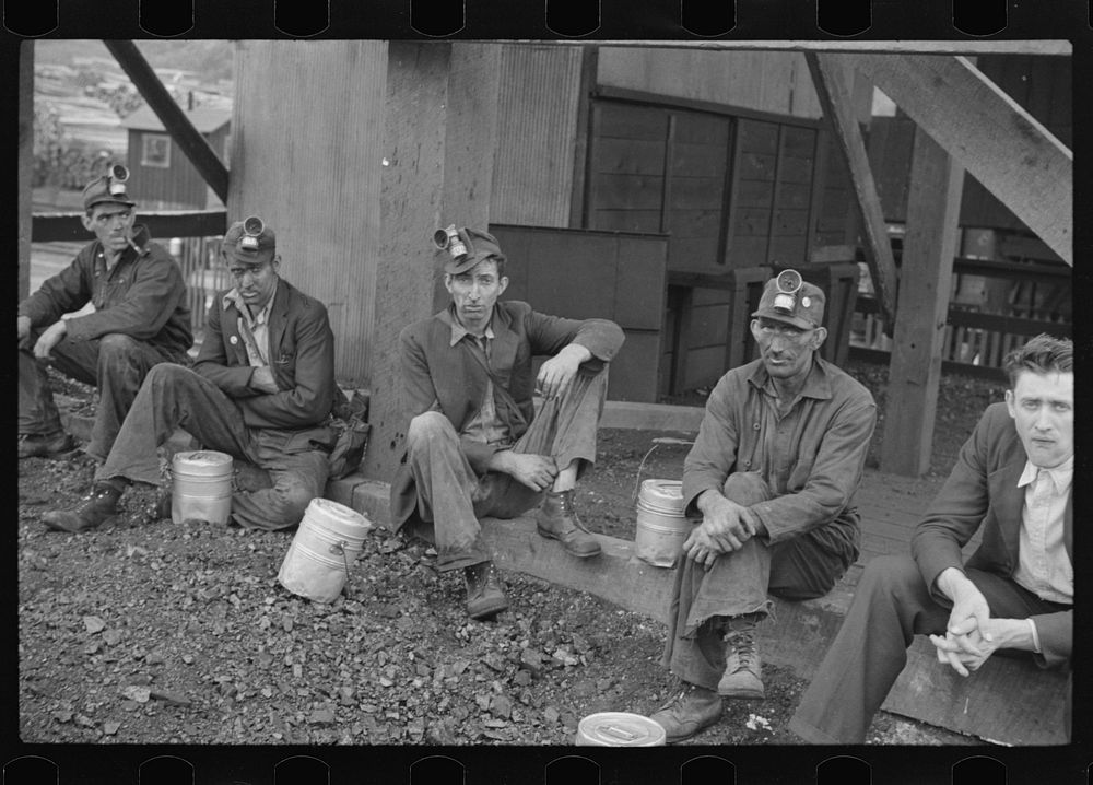 Kentucky coal miners, Jenkins, Kentucky. Sourced from the Library of Congress.