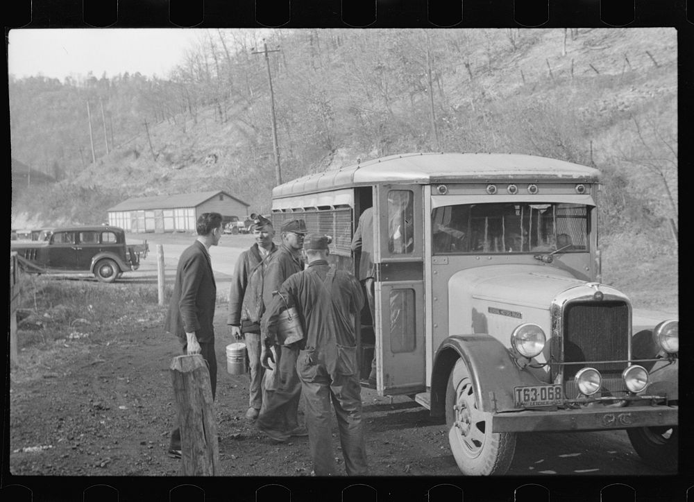Coal miners going to the pit, Jenkins, Kentucky. Sourced from the Library of Congress.