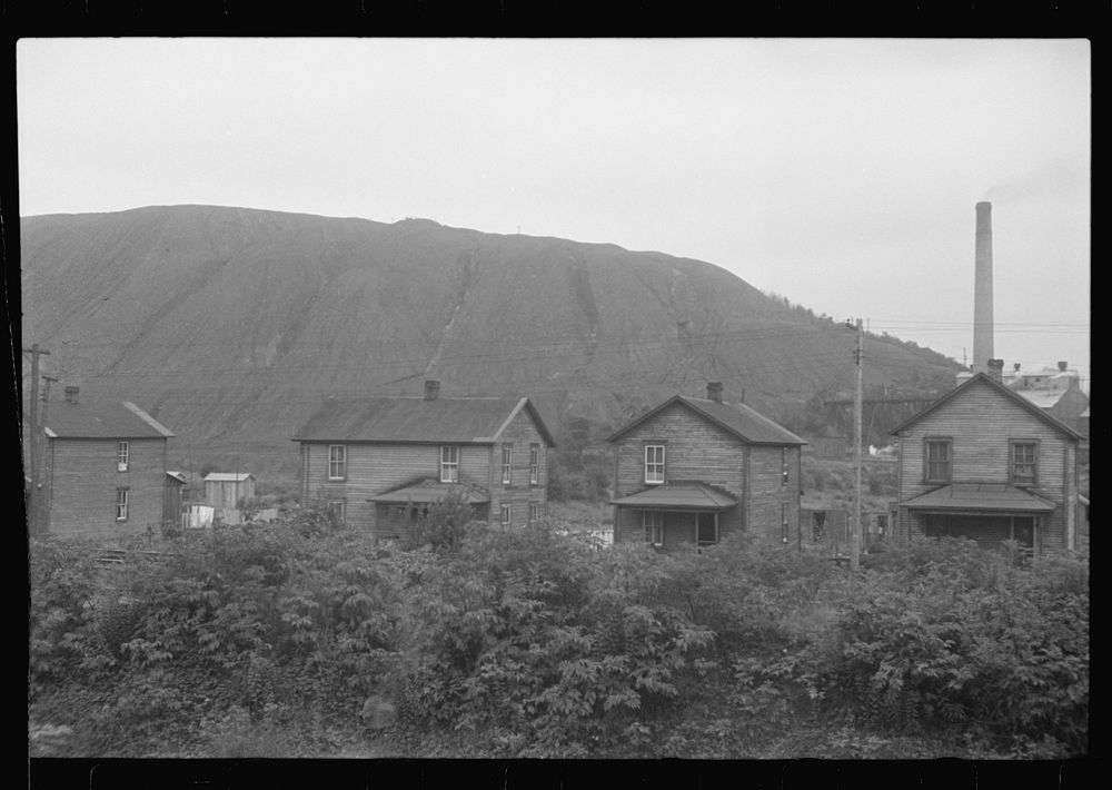 Houses and slagheap, Nanty Glo, Pennsylvania. Sourced from the Library of Congress.