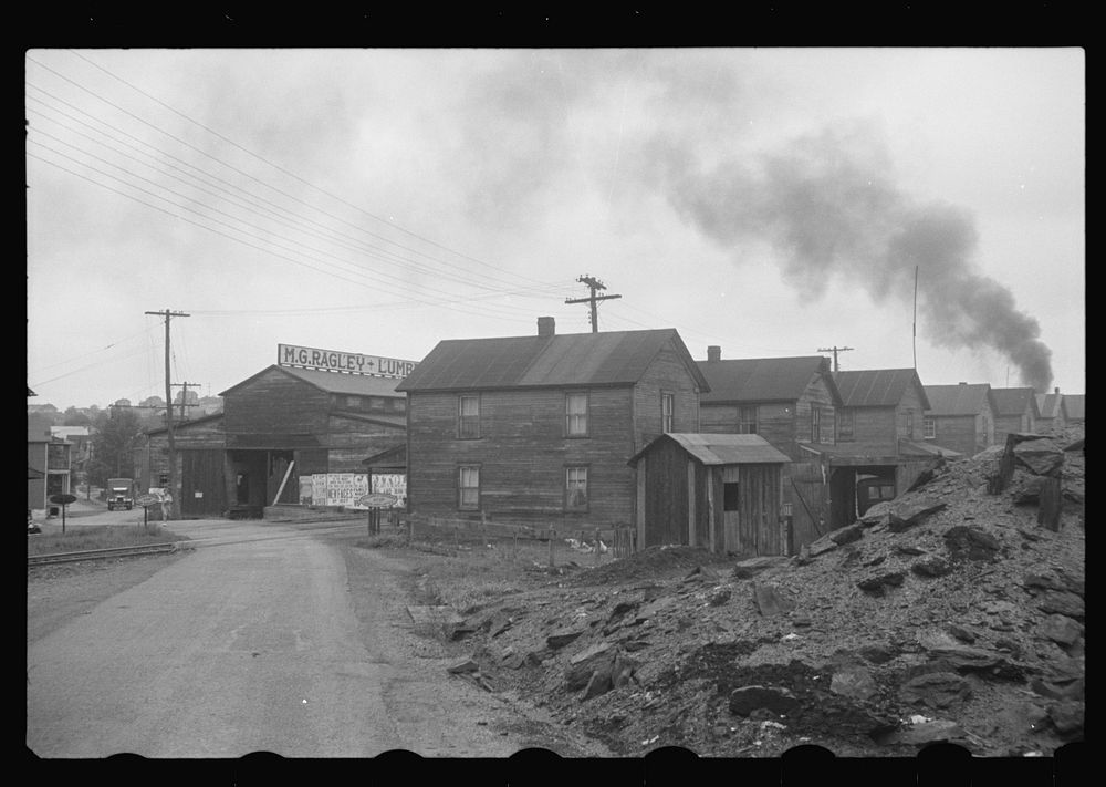 [Untitled photo, possibly related to: Houses and slagheap, Nanty Glo, Pennsylvania]. Sourced from the Library of Congress.