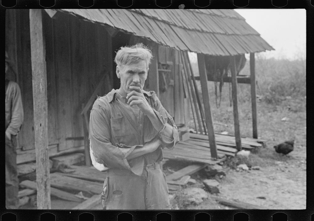 Sam Nichols, tenant farmer, Boone County, Arkansas. Sourced from the Library of Congress.