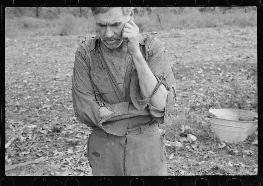 [Untitled photo, possibly related to: Sam Nichols, tenant farmer, Arkansas]. Sourced from the Library of Congress.