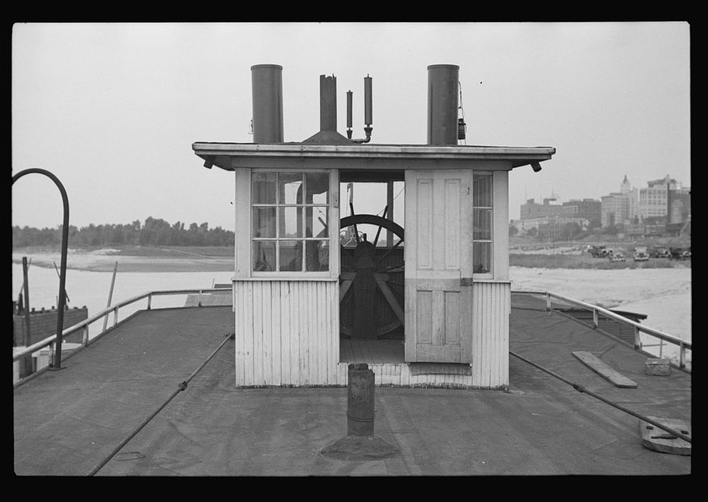 One of the remaining old Mississippi River boats. Sourced from the Library of Congress.