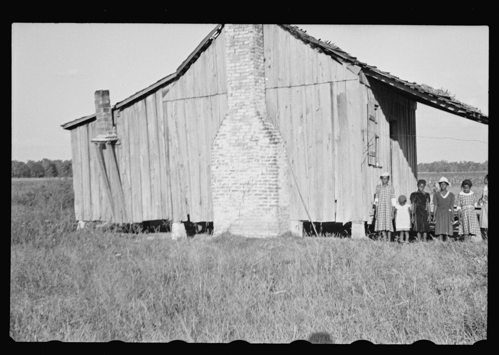 [Untitled photo, possibly related to: Home of tenant farmer, Arkansas]. Sourced from the Library of Congress.