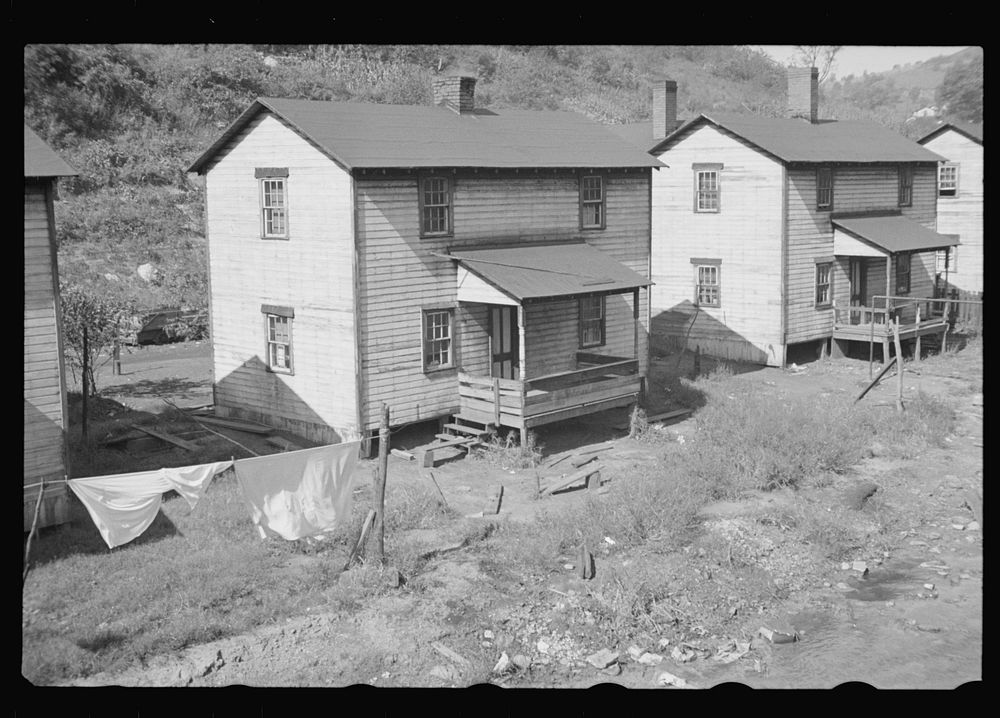 Company houses at Pursglove Mines, Scotts Run, West Virginia. Sourced from the Library of Congress.
