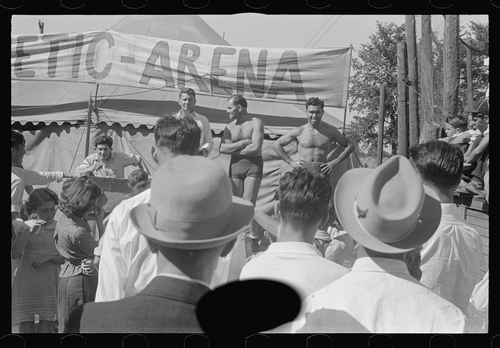 [Untitled photo, possibly related to: Wrestling matches, July 4th celebration, Ashville, Ohio (see general caption)].…
