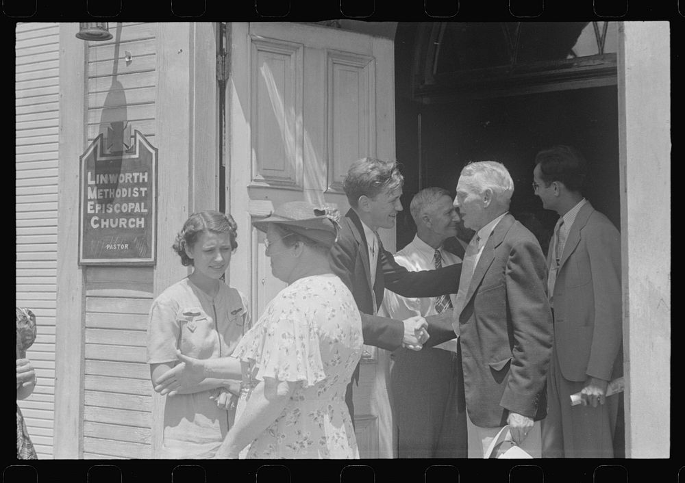 [Untitled photo, possibly related to: Leaving church, Linworth, Ohio]. Sourced from the Library of Congress.