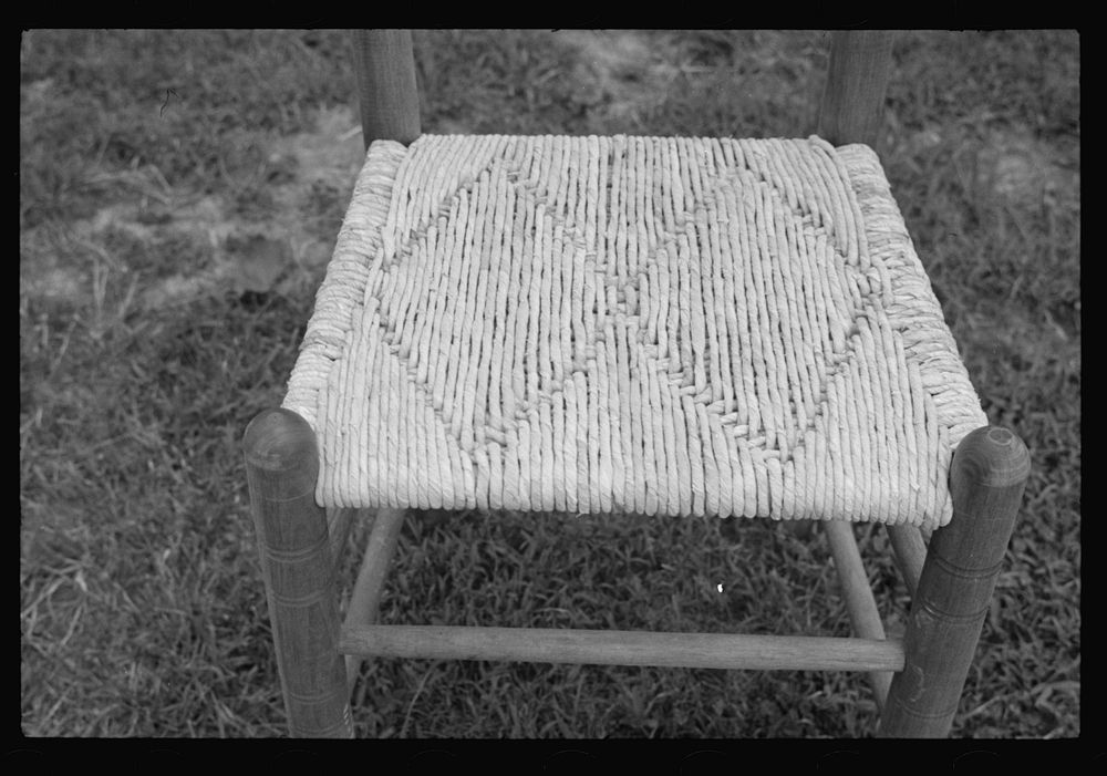 Chair seat woven at Cumberland Farms, Crossville, Tennessee. Sourced from the Library of Congress.