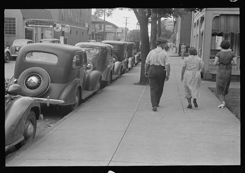 Street scene, Marysville, Ohio. Sourced from the Library of Congress.