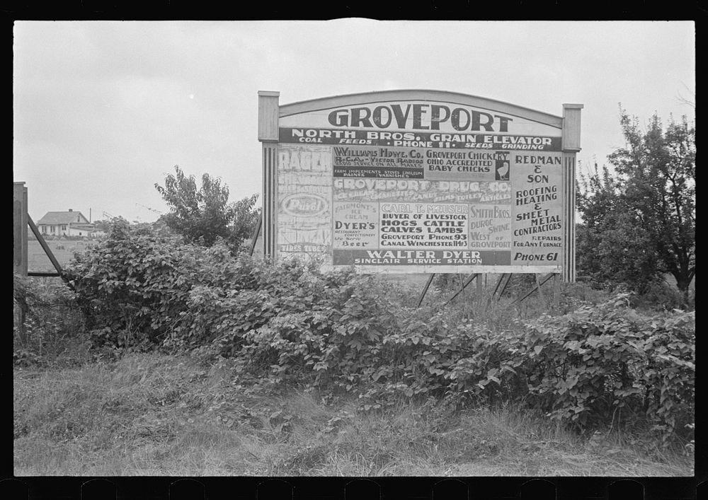 Roadside advertising along Route 40, central Ohio (see general caption). Sourced from the Library of Congress.