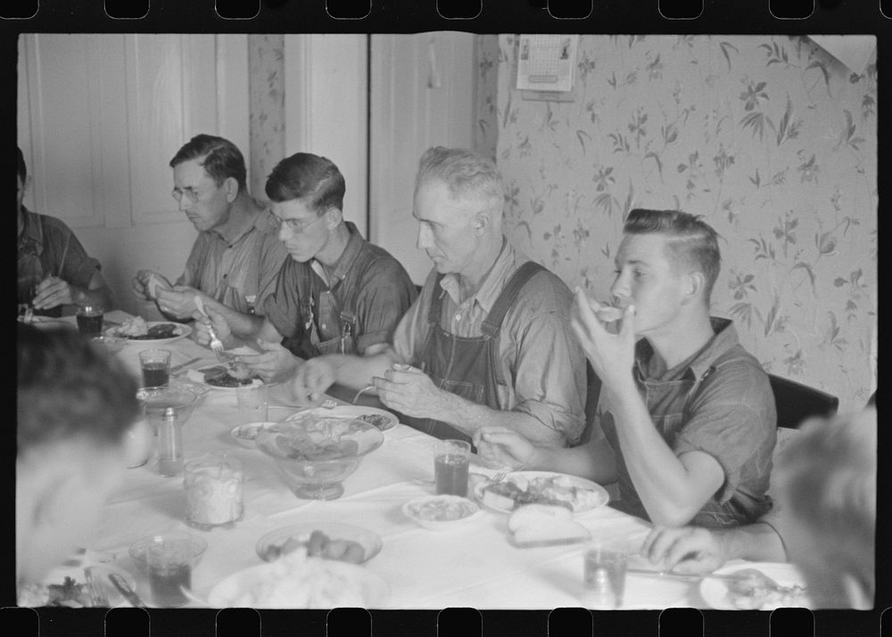 Dinner during wheat harvest time, central Ohio. Sourced from the Library of Congress.