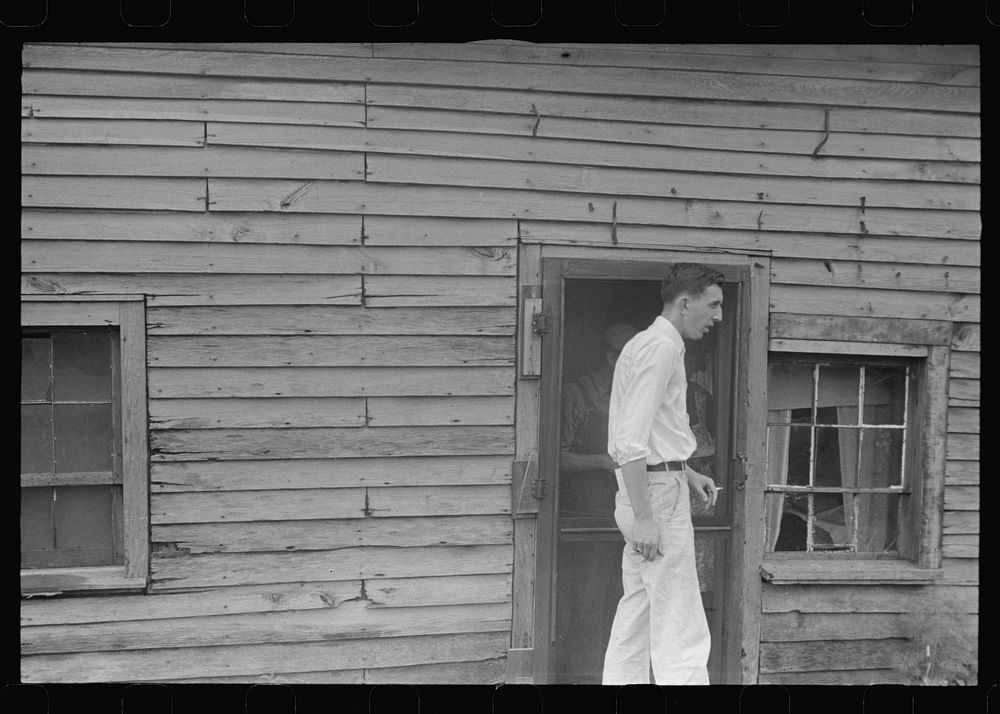 Relief investigator near Urbana, Ohio. Sourced from the Library of Congress.