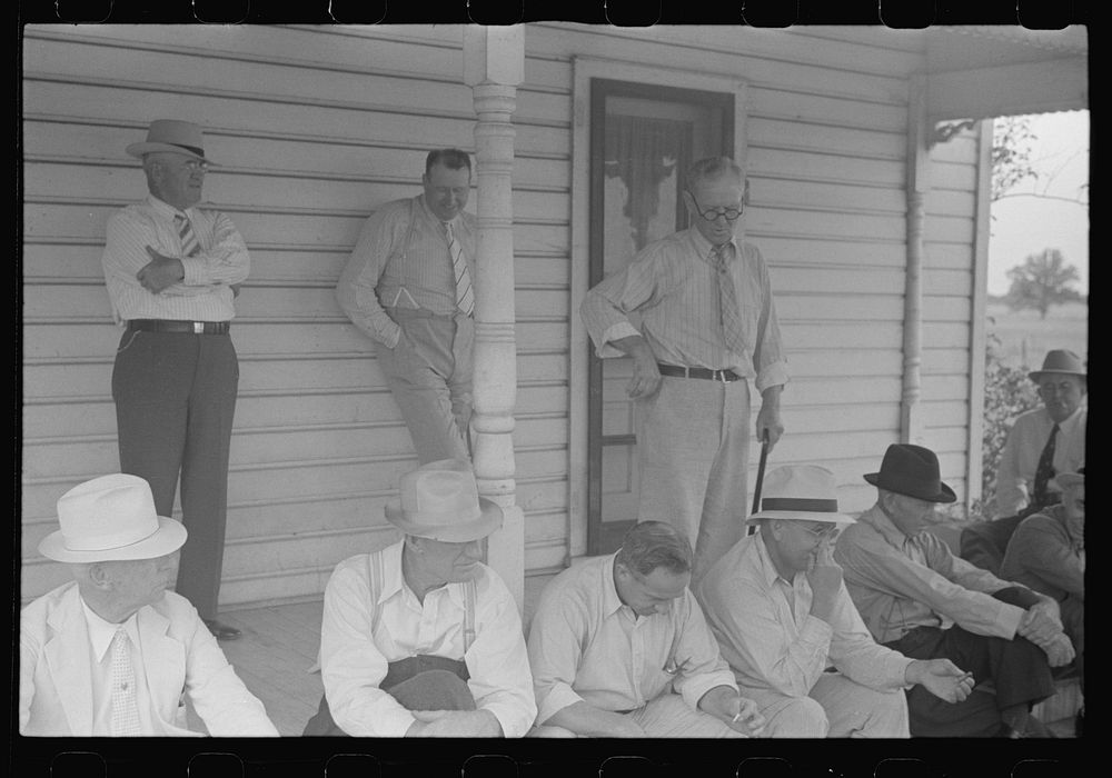 [Untitled photo, possibly related to: Spectators at farmland auction, New Carlisle [i.e. Marysville], Ohio]. Sourced from…