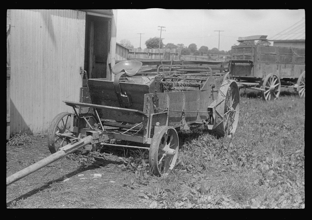 Farm machinery at public auction, central Ohio. Sourced from the Library of Congress.