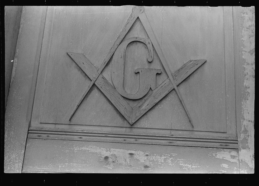 Masonic headquarters in Worthington, Ohio. Sourced from the Library of Congress.