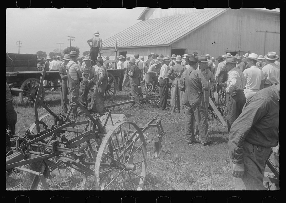 Public auction in central Ohio. Sourced from the Library of Congress.