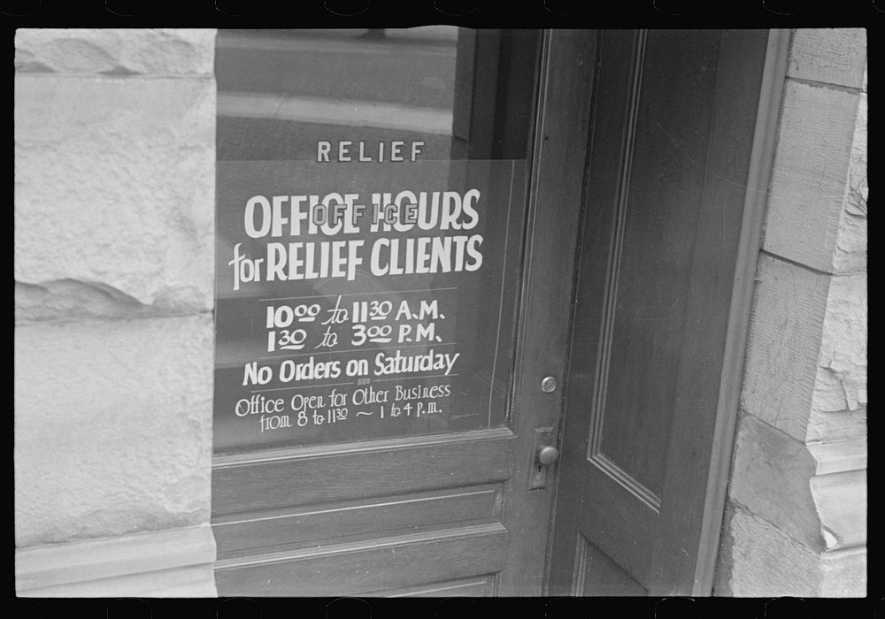 Relief office, London, Ohio (see general caption). Sourced from the Library of Congress.