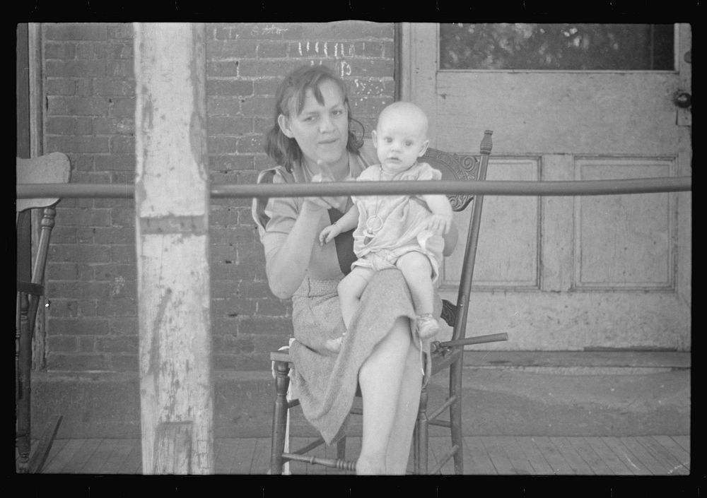 [Untitled photo, possibly related to: Family on relief, Lancaster, Ohio]. Sourced from the Library of Congress.