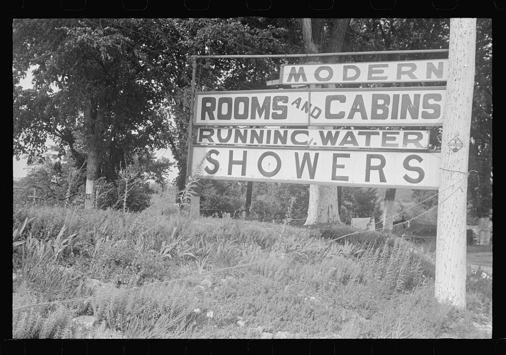 Tourist signs, central Ohio (see general caption). Sourced from the Library of Congress.