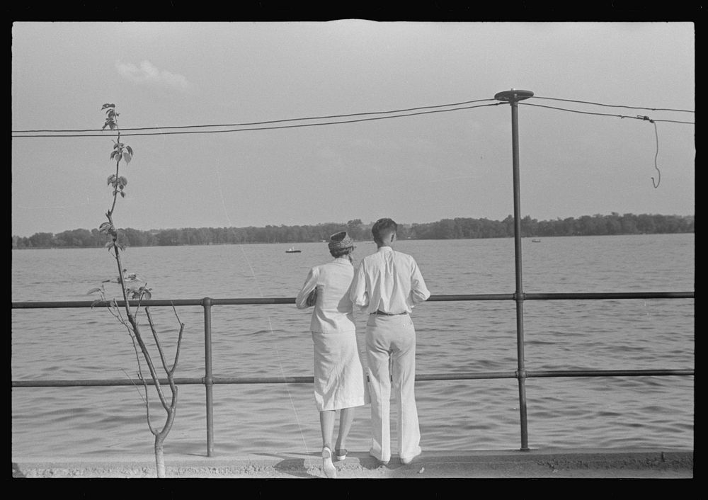 Looking over Buckeye Lake, near Columbus, Ohio (see general caption). Sourced from the Library of Congress.