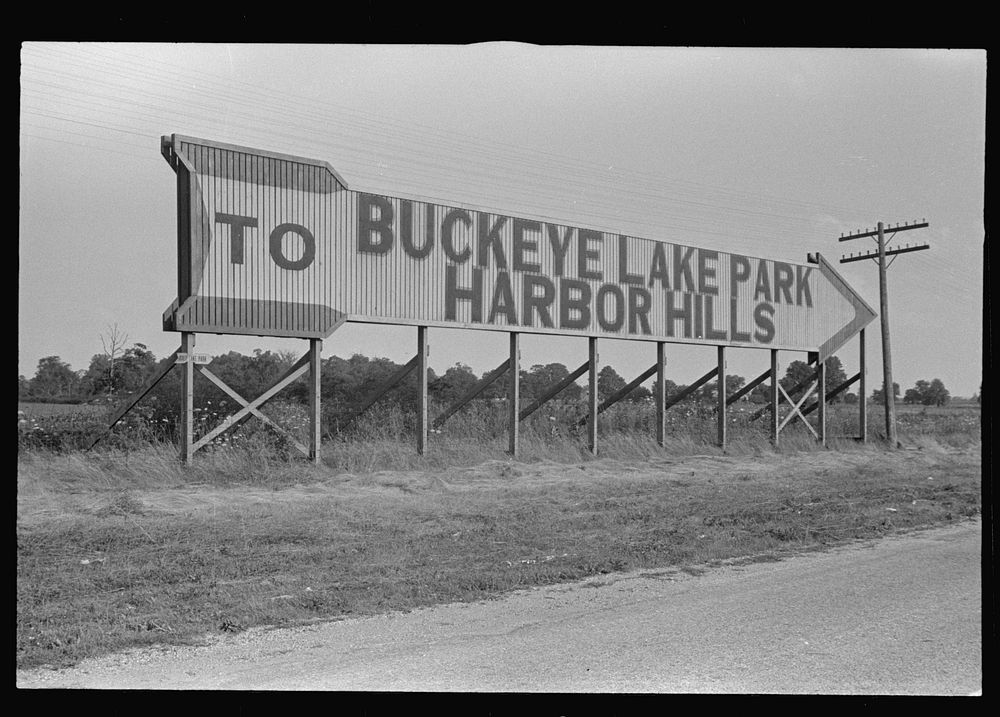 Road sign near Columbus, Ohio (see general caption). Sourced from the Library of Congress.