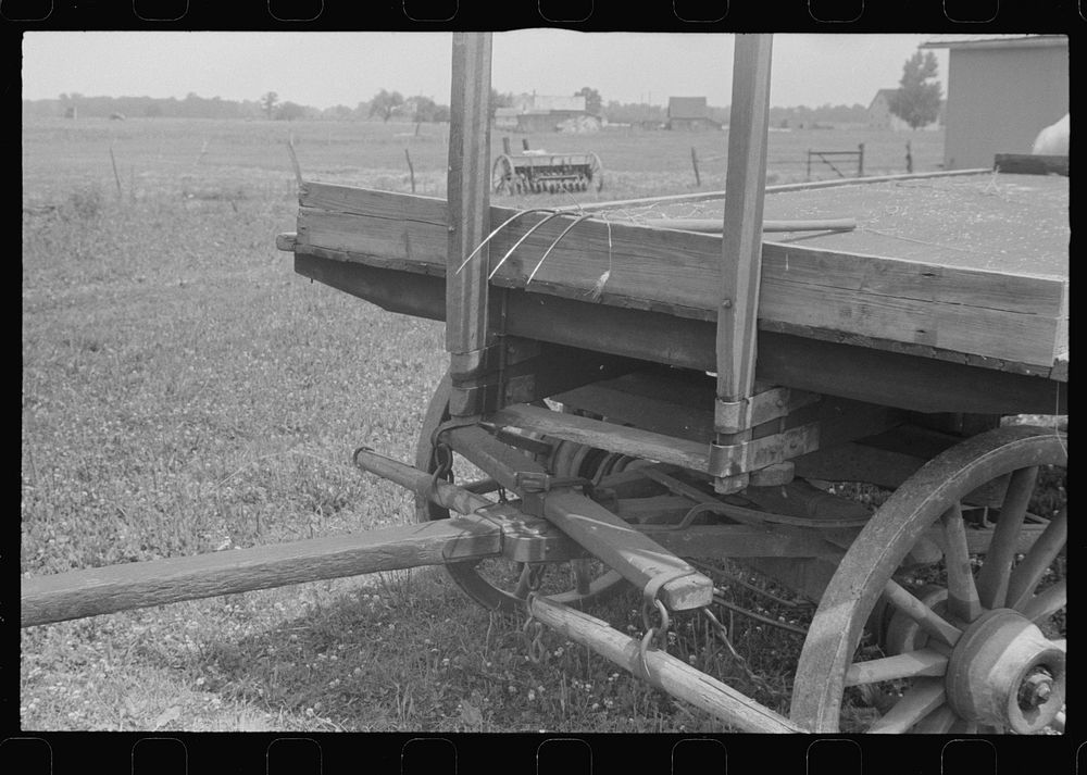 Farm wagon, central Ohio. Sourced from the Library of Congress.