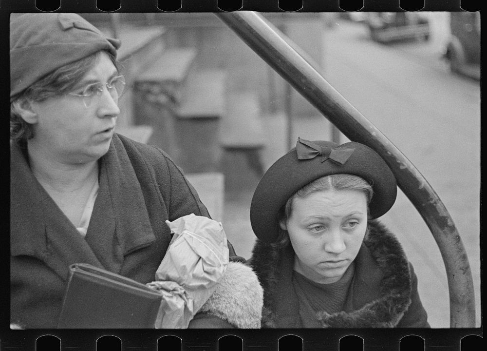 [Untitled photo, possibly related to: Bystanders, Bethlehem, Pennsylvania]. Sourced from the Library of Congress.