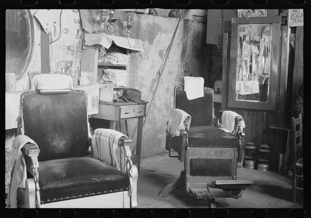 [Untitled photo, possibly related to:  barber shop. Atlanta, Georgia]. Sourced from the Library of Congress.