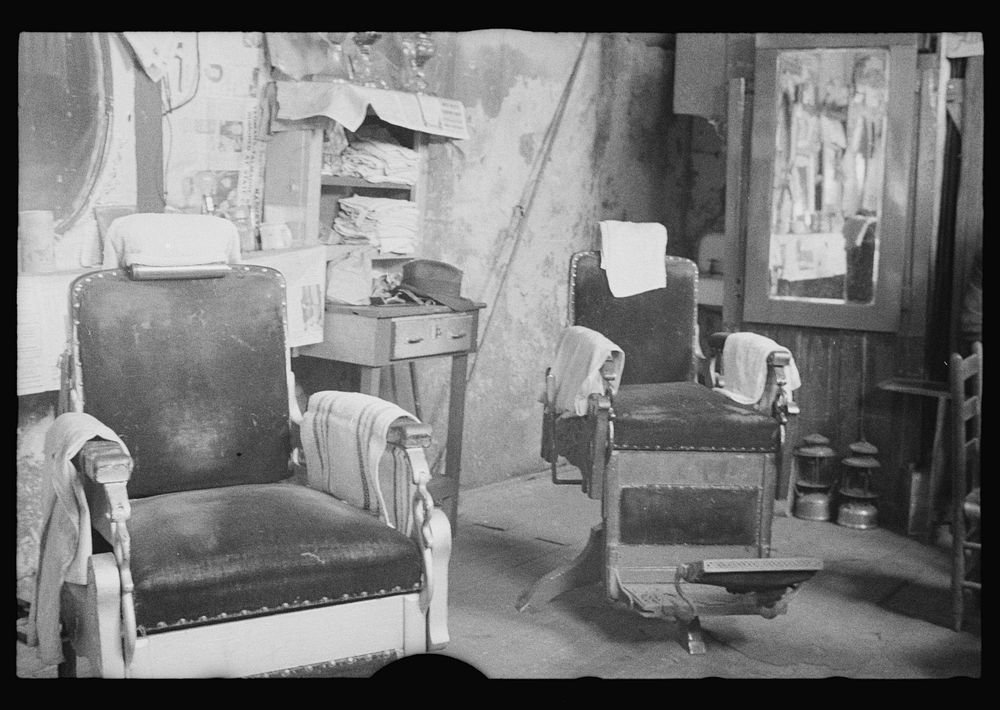 [Untitled photo, possibly related to:  barber shop. Atlanta, Georgia]. Sourced from the Library of Congress.